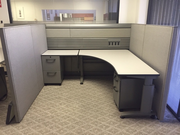 Used Knoll Currents and Morrison Workstations