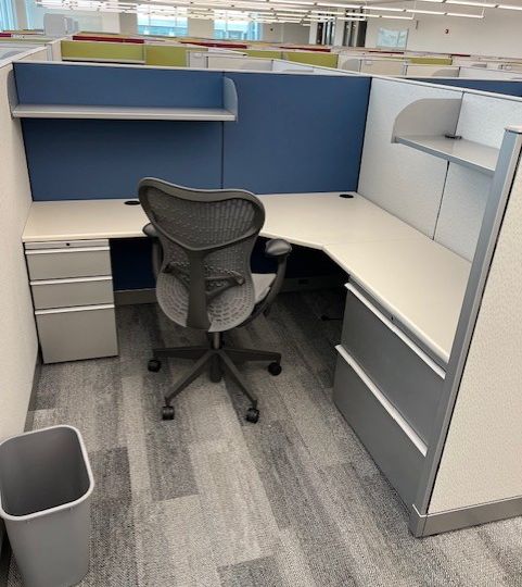 Used Knoll Morrison cubicle