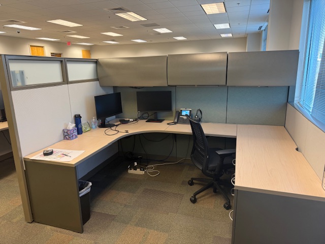 Steelcase Answer Workstation Charlotte 8 1/2 X 6